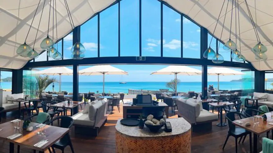 Ki Maha Beachside Deck