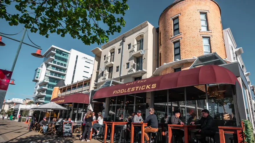 Fiddlesticks Restaurant And Bar
