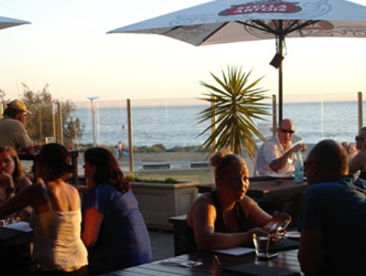6 Romantic Restaurants in Wellington for Cosy Dinners