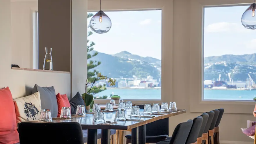 Pomelo Kitchen & Bar